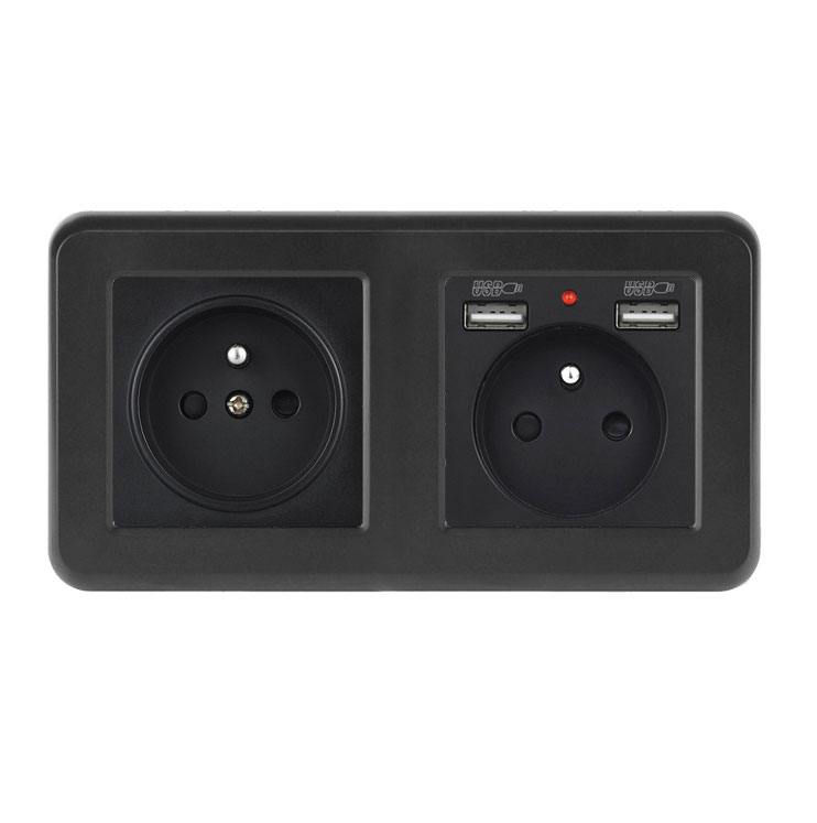 UNIC Elektrick zsuvka 2x230V+2xUSB 5V/2.1A plast ern v rmeku 153mm