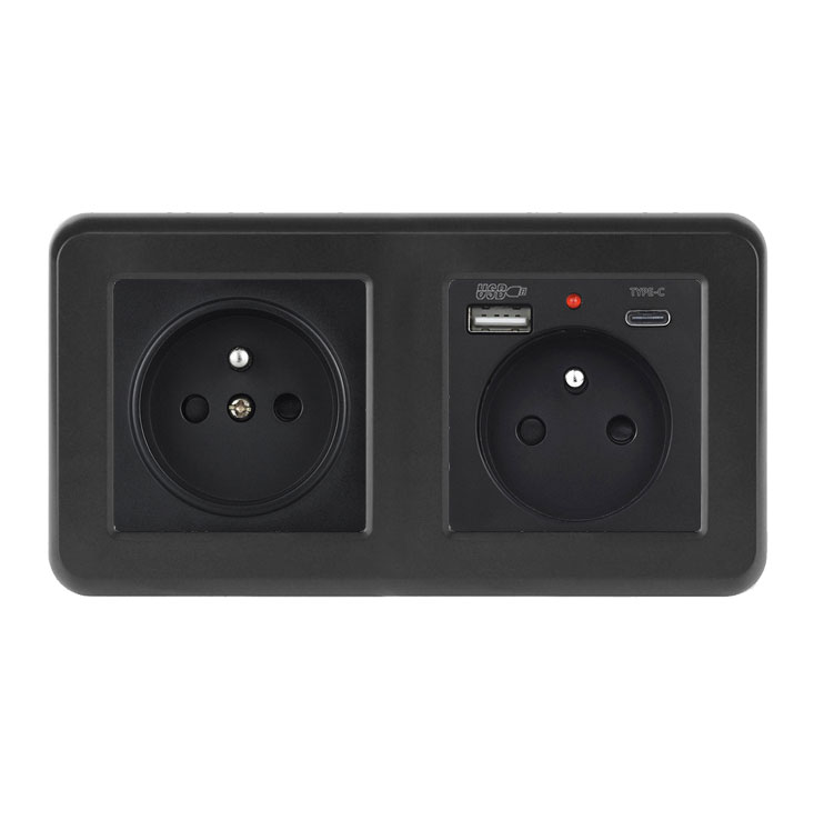 UNIC Elektrick zsuvka 2x230V+USB+USB C 5V/2,1A plast ern v rmeku 153mm