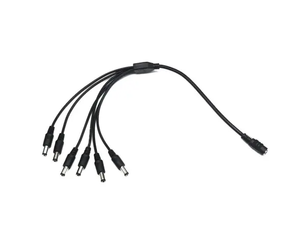 Rozbo�ova� nap�jen� pro 6 kamer