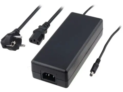 Nap�jec� AC Adapter 12V 5A DC 5.5/2,1mm 