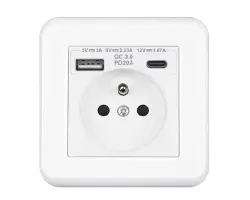 UNIC Elektrick� z�suvka 230V+USB+USB C 5V Rychl� nab�jen�, v�etn� r�me�ku, plast b�l� - 284 K�