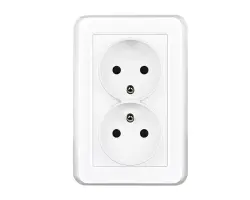 UNIC Elektrick� dvojz�suvka 2x230V b�l� plast - 128 K�