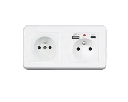 UNIC Elektrick� z�suvka 2x230V+USB+USB C 5V/2,1A plast b�l� v r�me�ku 153mm - 346 K�